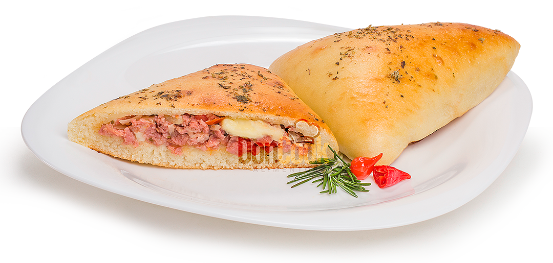 Esfiha de calabresa com requeijão